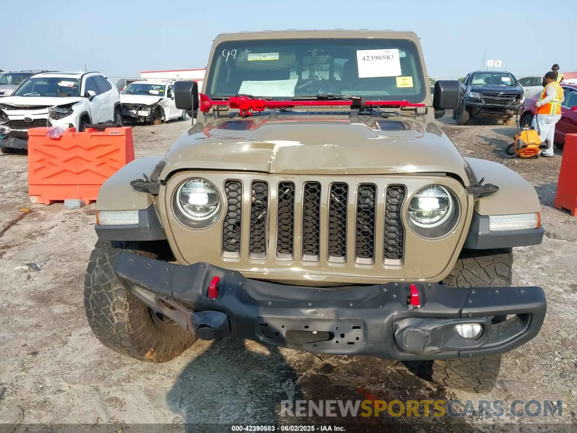 6 Photograph of a damaged car 1C6JJTBGXLL209981 JEEP GLADIATOR 2020