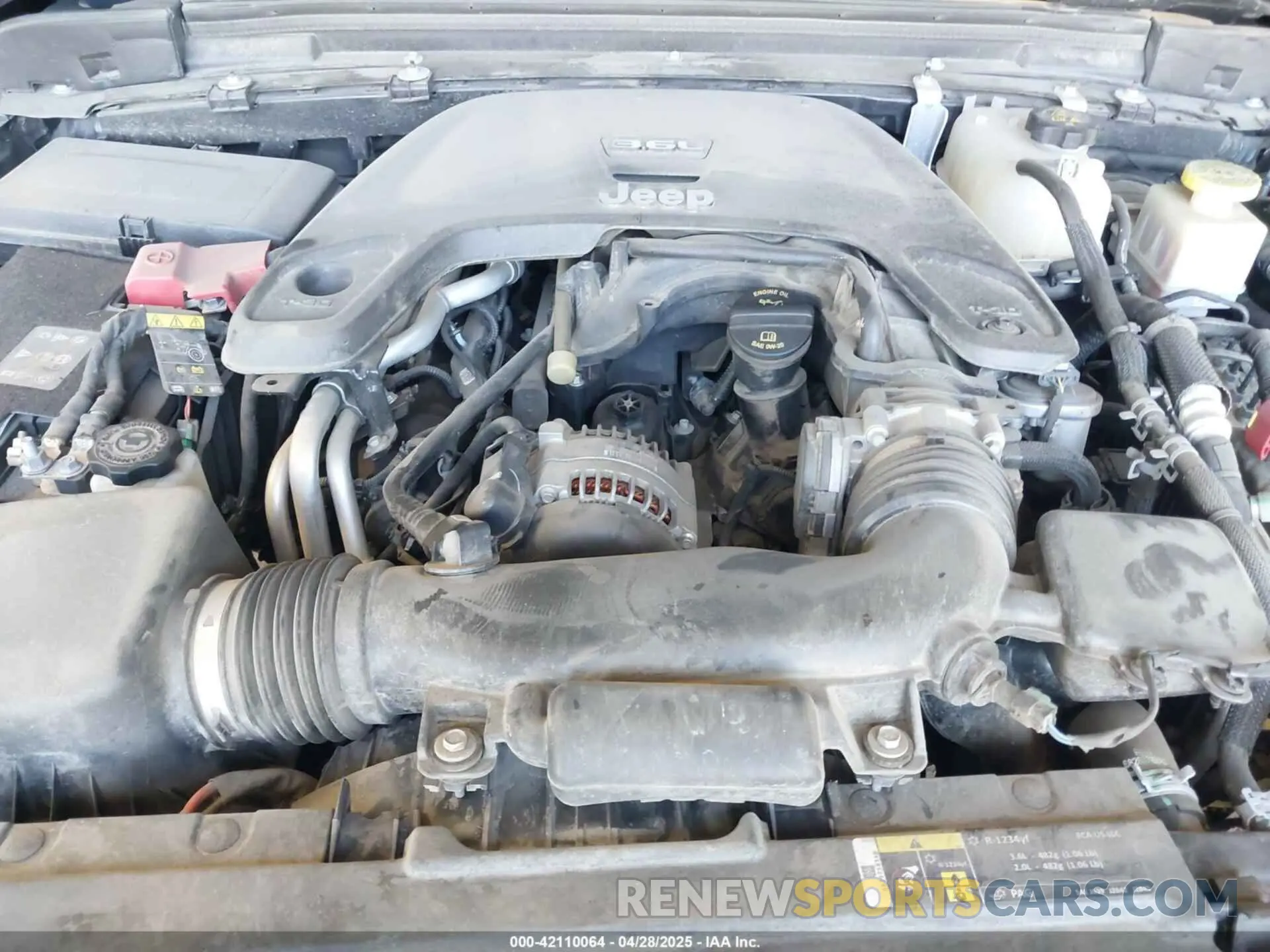 10 Photograph of a damaged car 1C6JJTBGXLL214419 JEEP GLADIATOR 2020