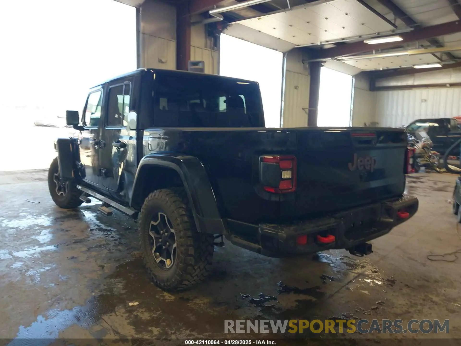 3 Photograph of a damaged car 1C6JJTBGXLL214419 JEEP GLADIATOR 2020