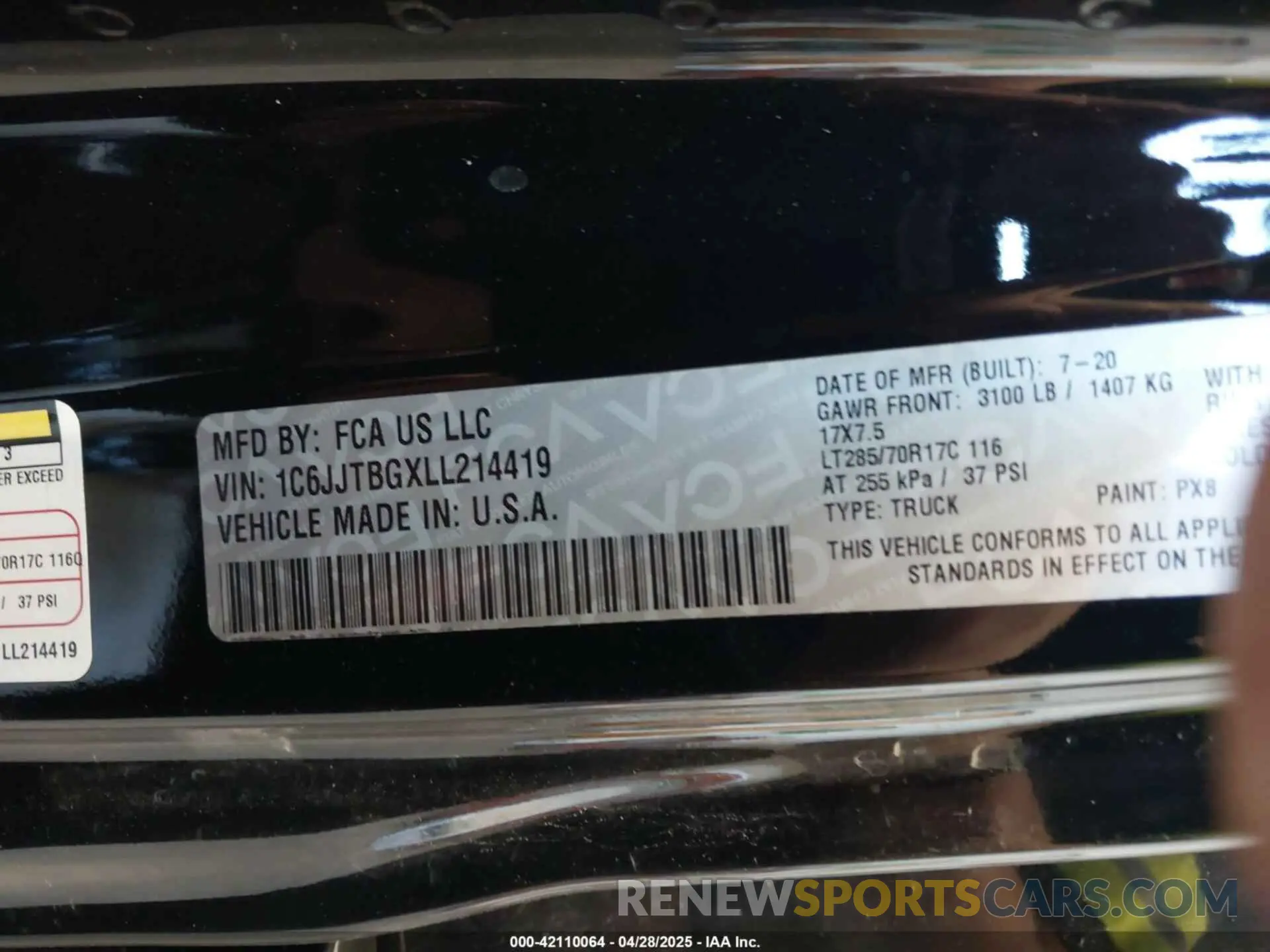 9 Photograph of a damaged car 1C6JJTBGXLL214419 JEEP GLADIATOR 2020