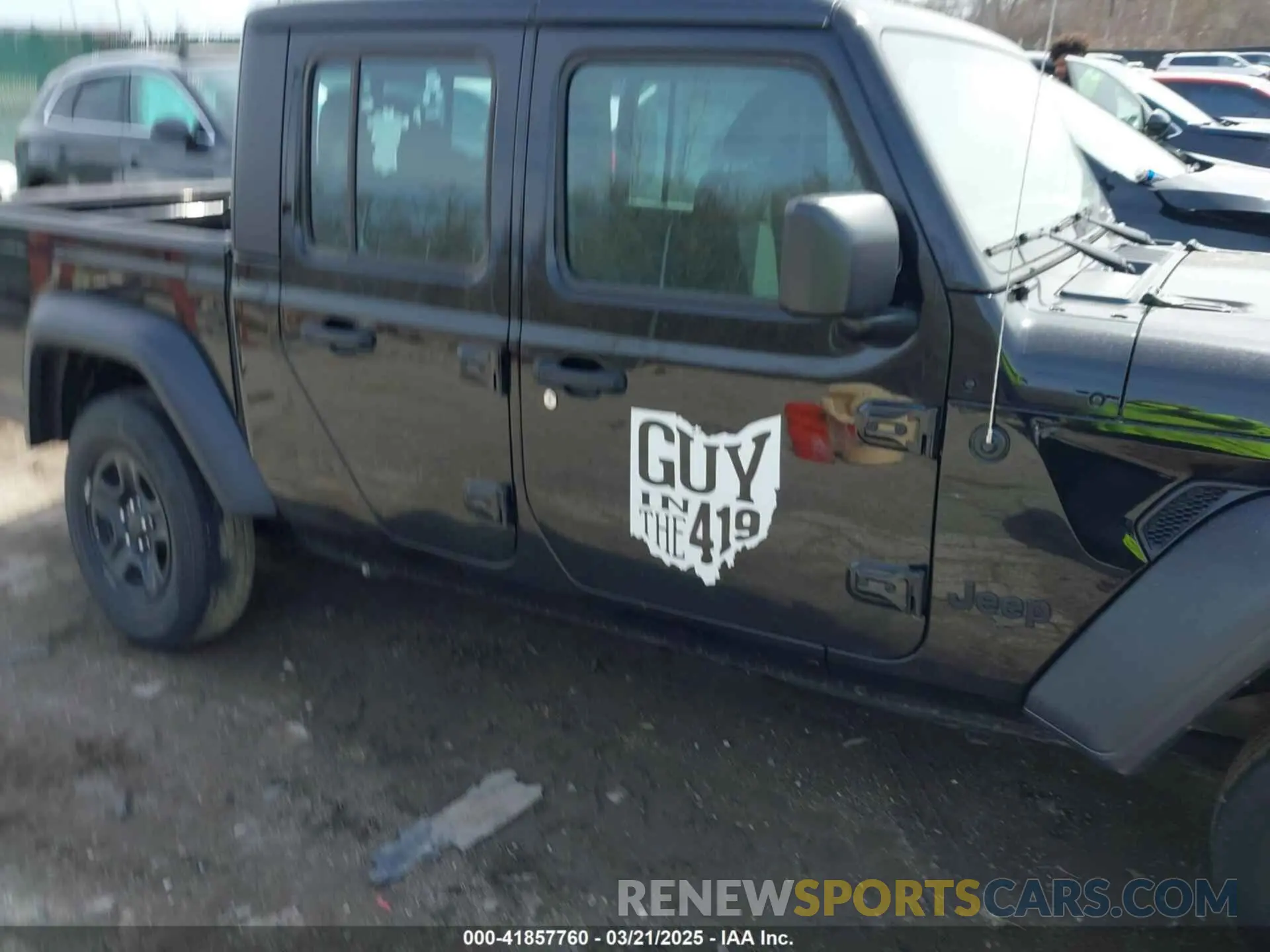 12 Photograph of a damaged car 1C6HJTAG0ML614832 JEEP GLADIATOR 2021