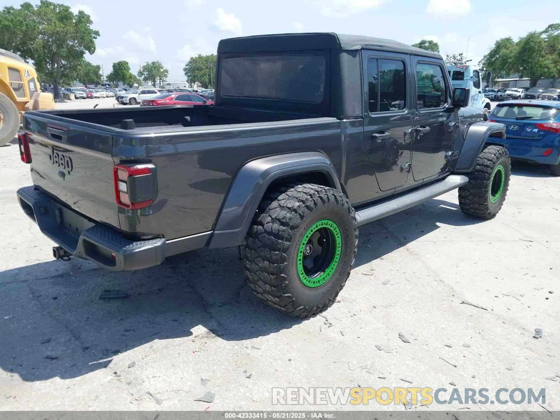 4 Photograph of a damaged car 1C6HJTAG2ML512027 JEEP GLADIATOR 2021