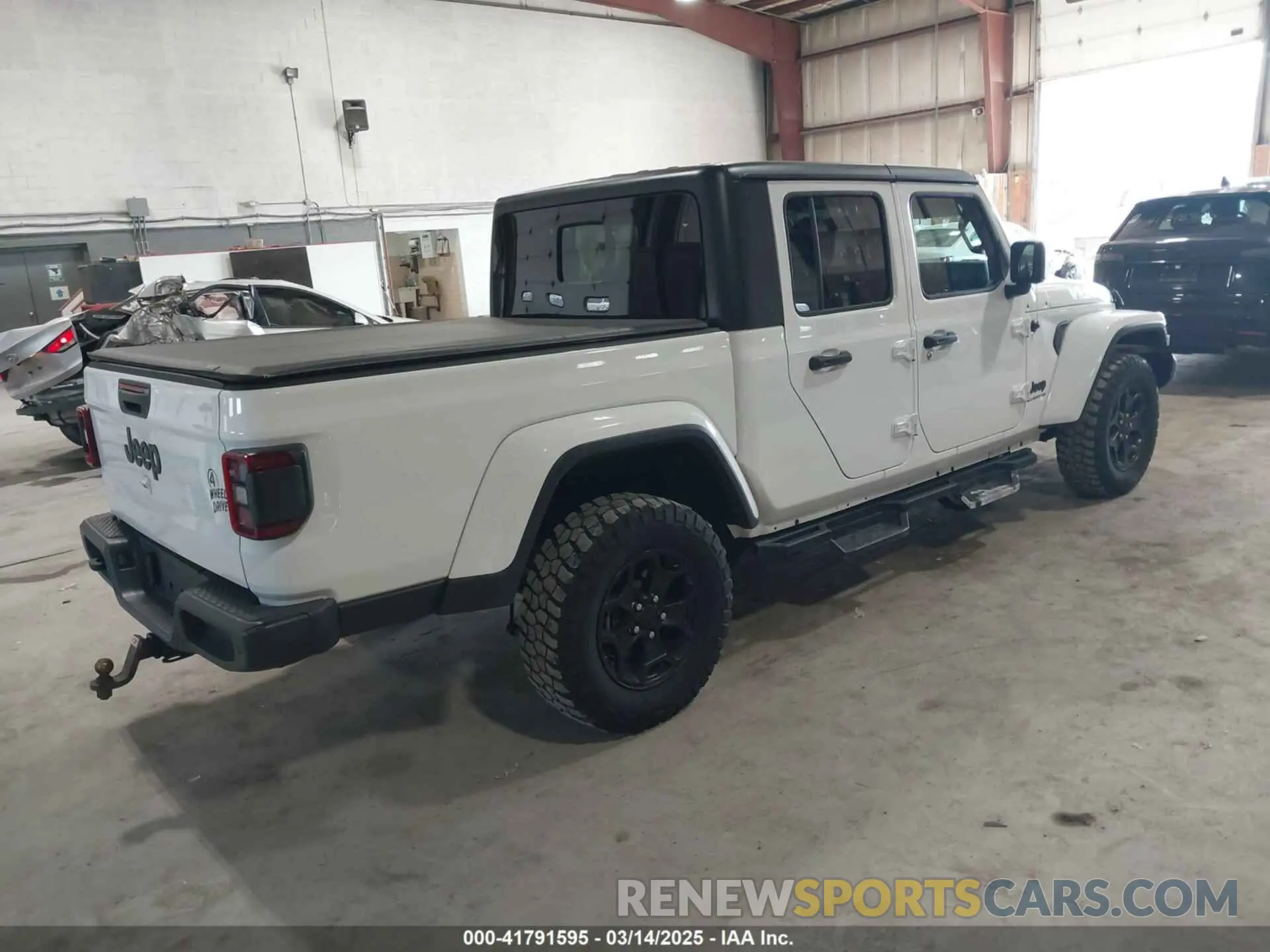 4 Photograph of a damaged car 1C6HJTAG3ML548261 JEEP GLADIATOR 2021