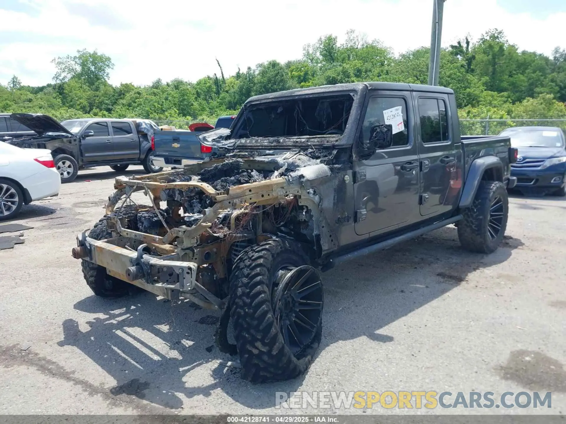 2 Photograph of a damaged car 1C6HJTAG4ML549497 JEEP GLADIATOR 2021