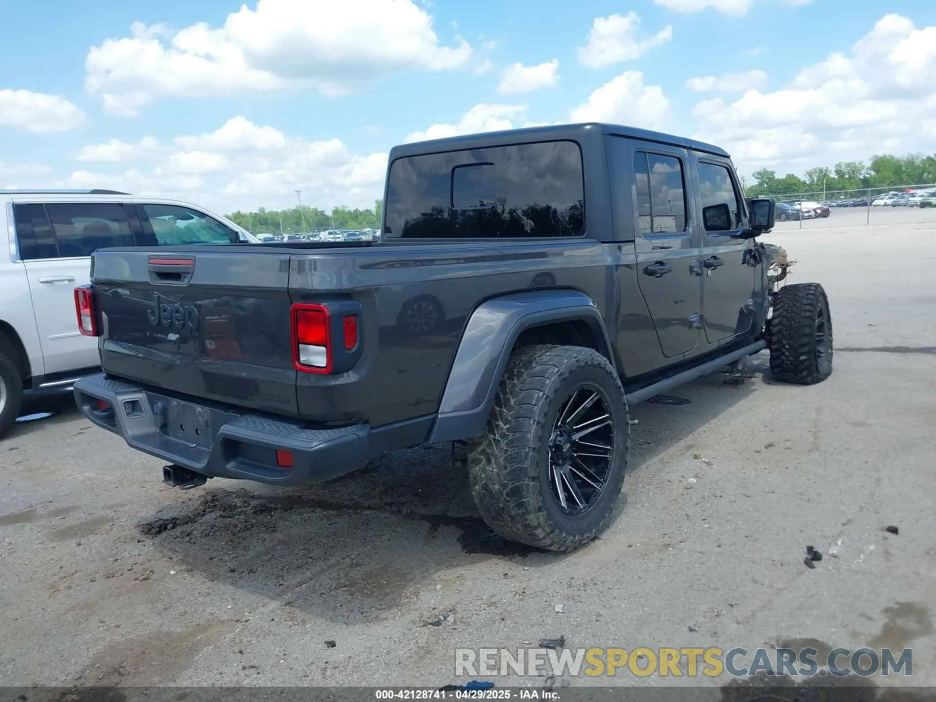 4 Photograph of a damaged car 1C6HJTAG4ML549497 JEEP GLADIATOR 2021