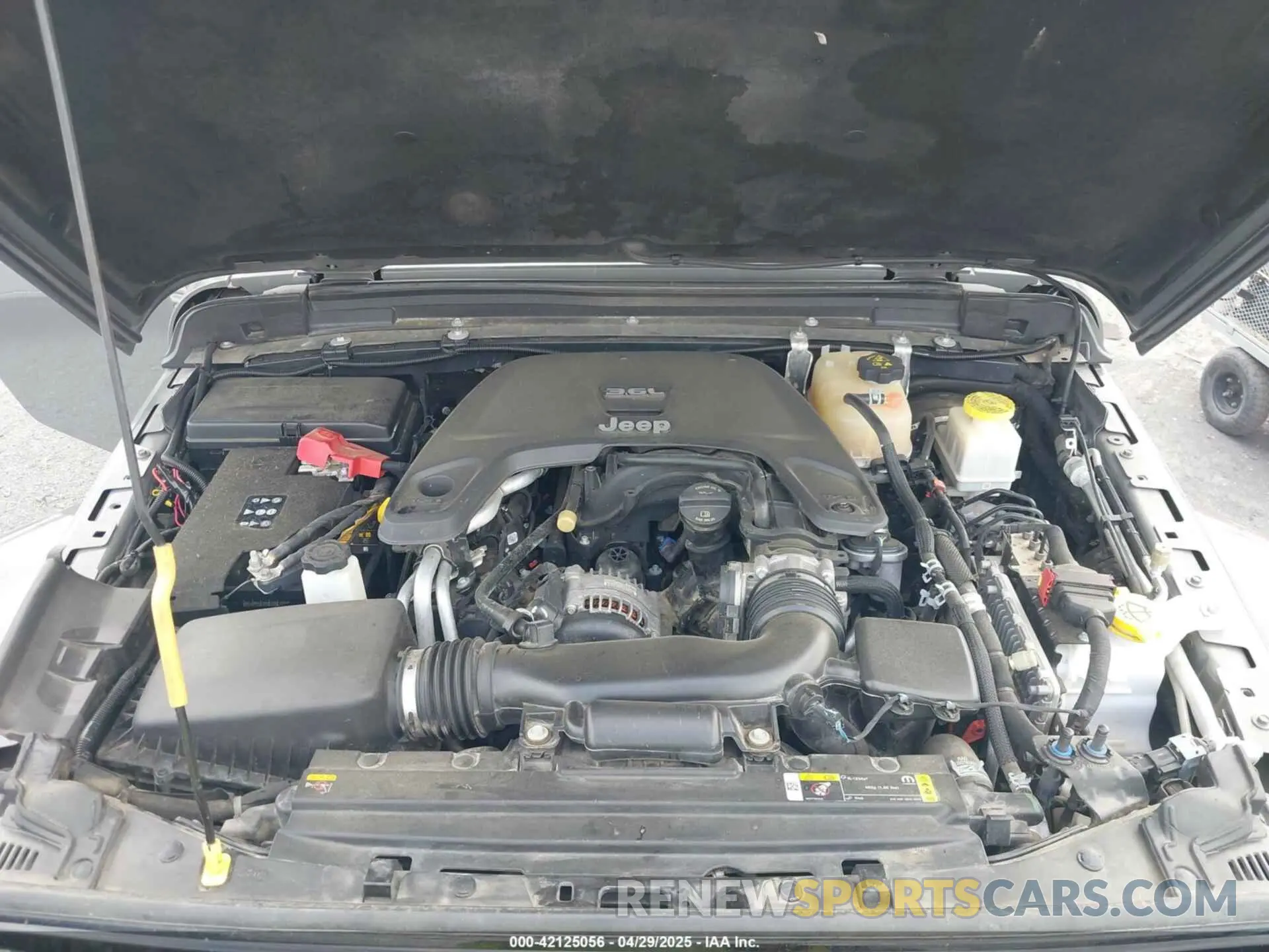10 Photograph of a damaged car 1C6HJTAG5ML570892 JEEP GLADIATOR 2021