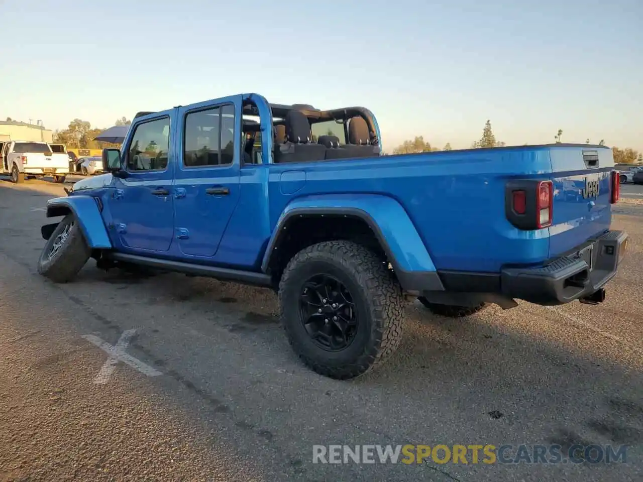 2 Photograph of a damaged car 1C6HJTAG5ML578295 JEEP GLADIATOR 2021