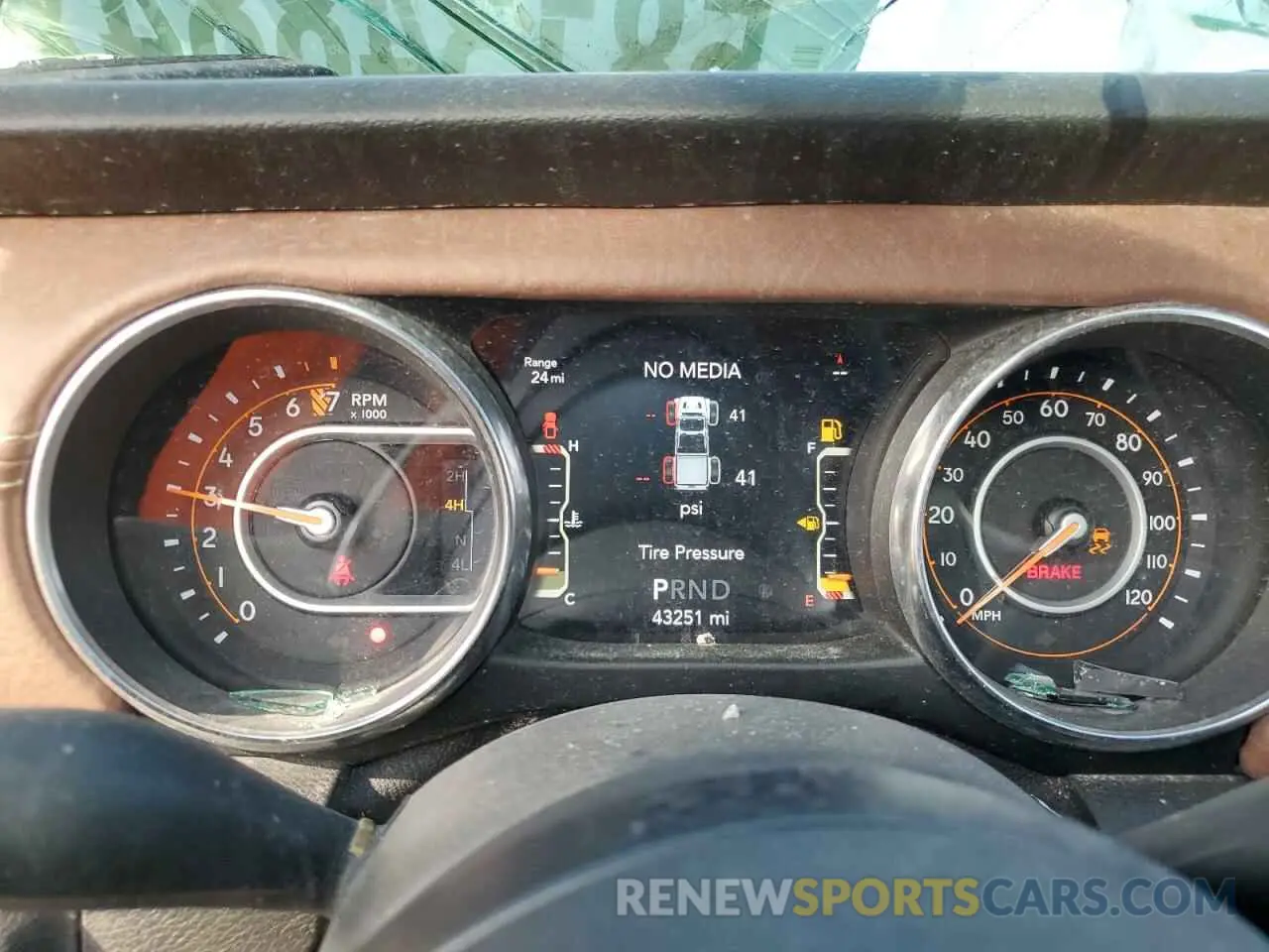 9 Photograph of a damaged car 1C6HJTAG6ML500625 JEEP GLADIATOR 2021