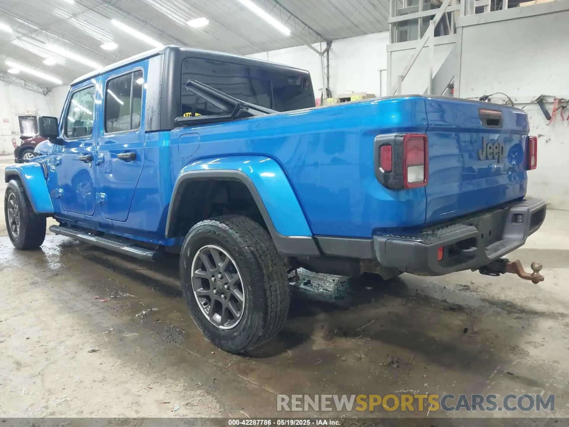 3 Photograph of a damaged car 1C6HJTAG6ML514251 JEEP GLADIATOR 2021