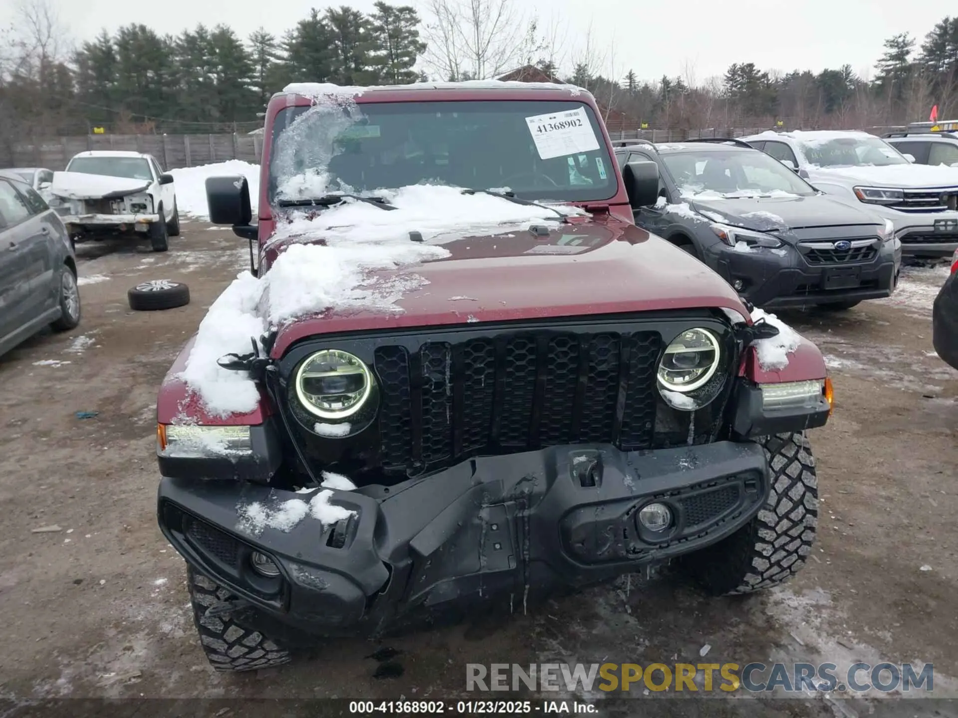 12 Photograph of a damaged car 1C6HJTAG6ML571081 JEEP GLADIATOR 2021