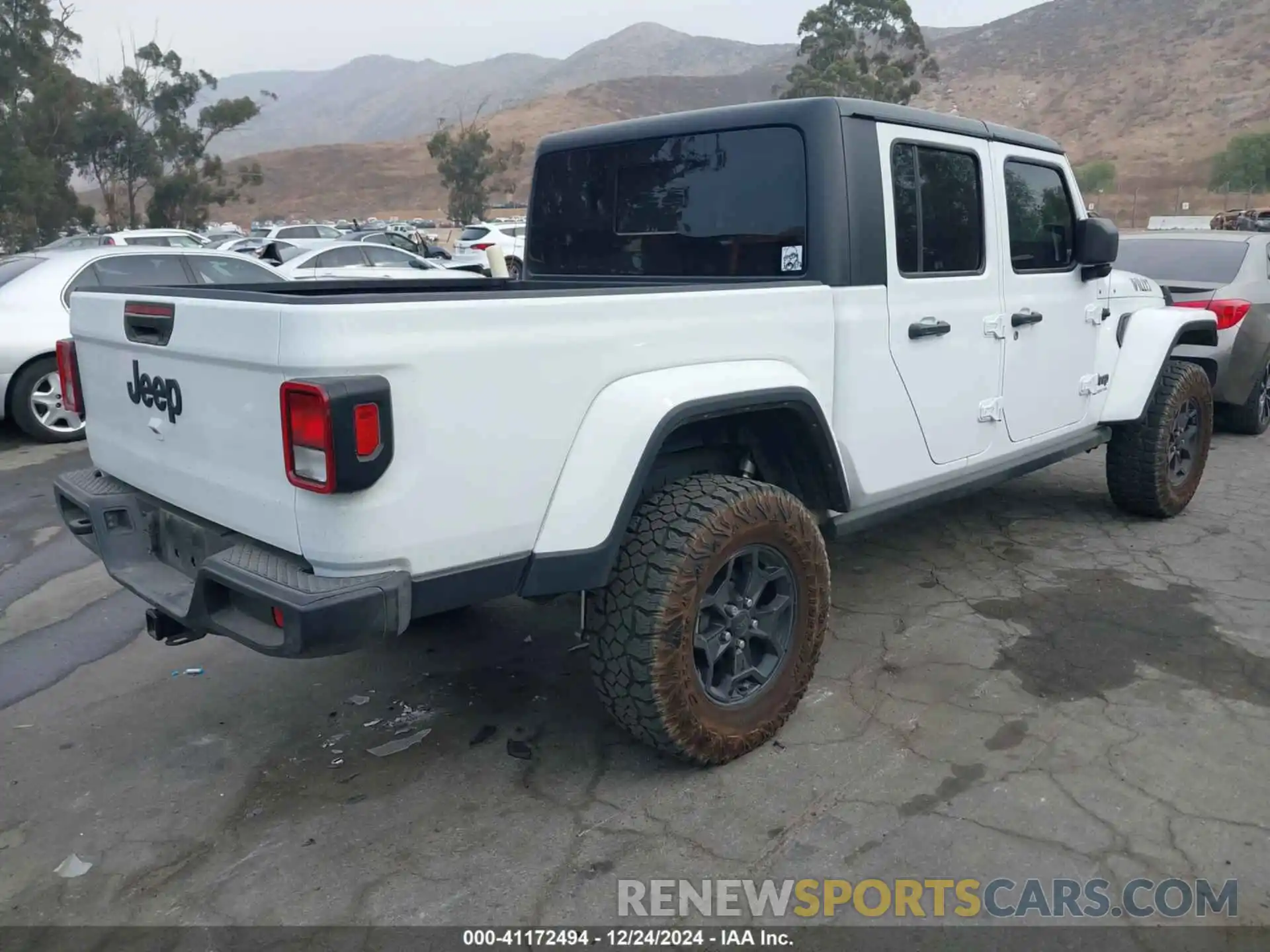 4 Photograph of a damaged car 1C6HJTAG6ML619730 JEEP GLADIATOR 2021