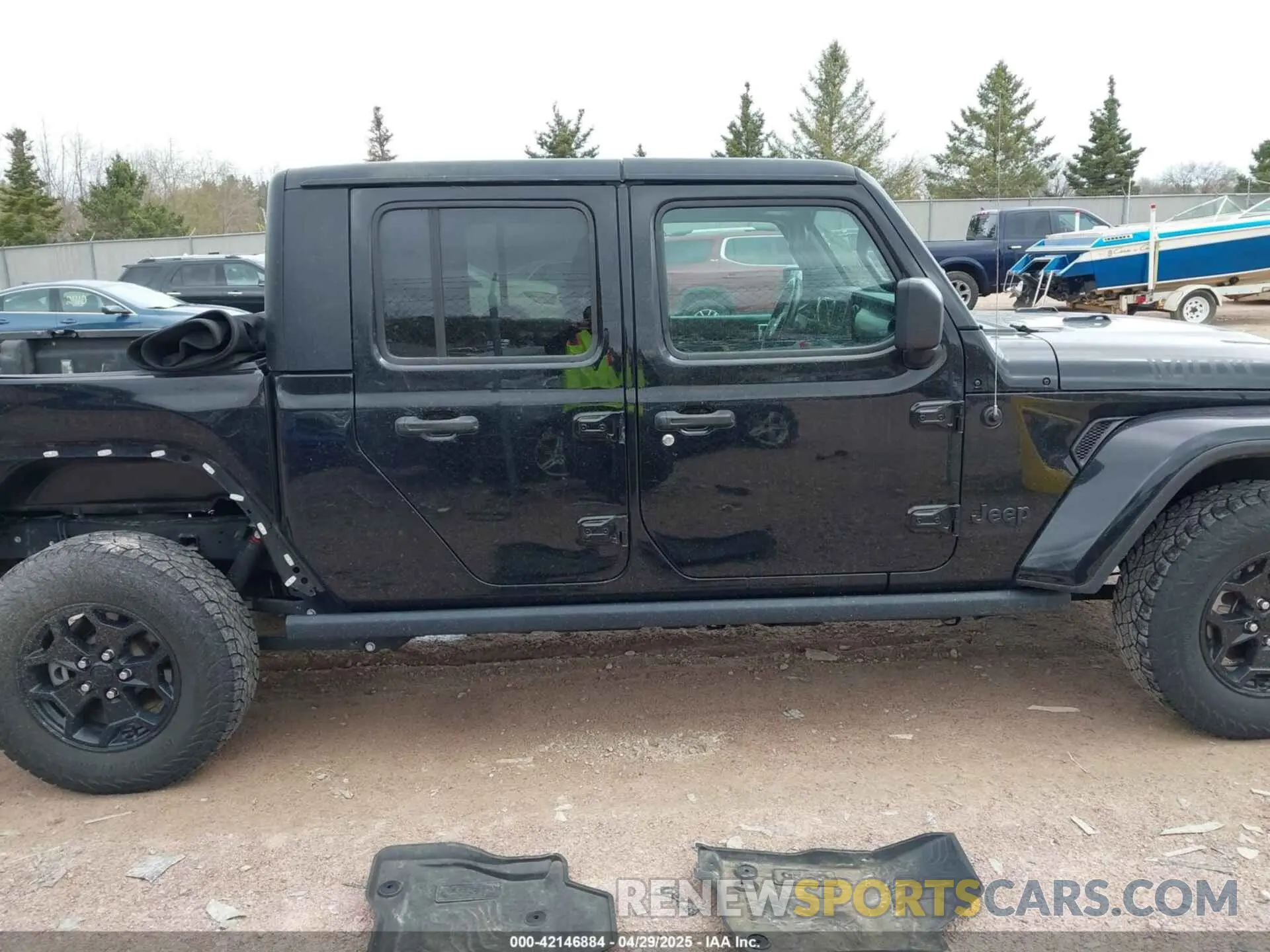14 Photograph of a damaged car 1C6HJTAG7ML542804 JEEP GLADIATOR 2021
