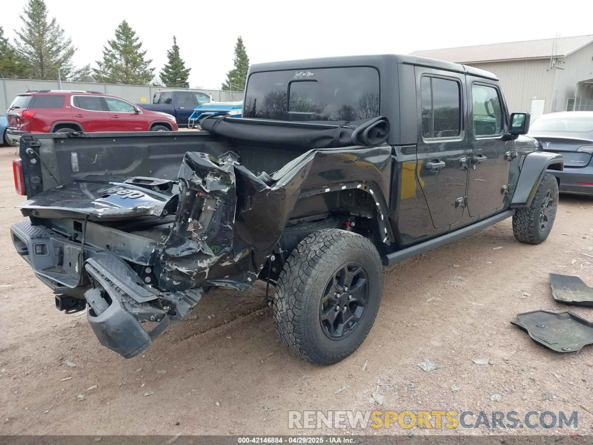 4 Photograph of a damaged car 1C6HJTAG7ML542804 JEEP GLADIATOR 2021