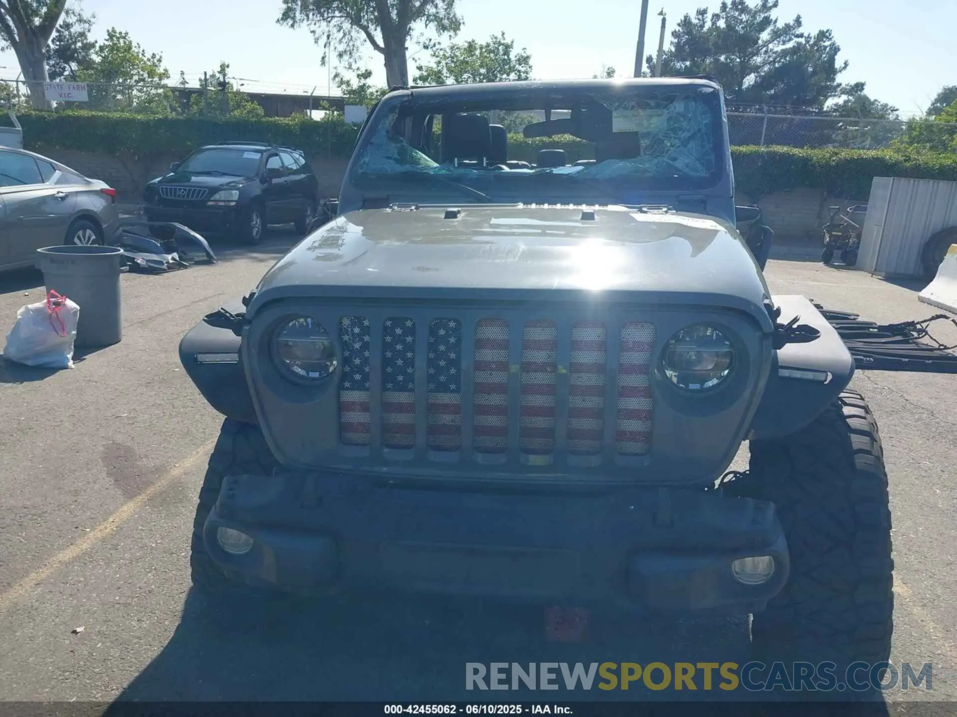 12 Photograph of a damaged car 1C6HJTAG7ML564981 JEEP GLADIATOR 2021
