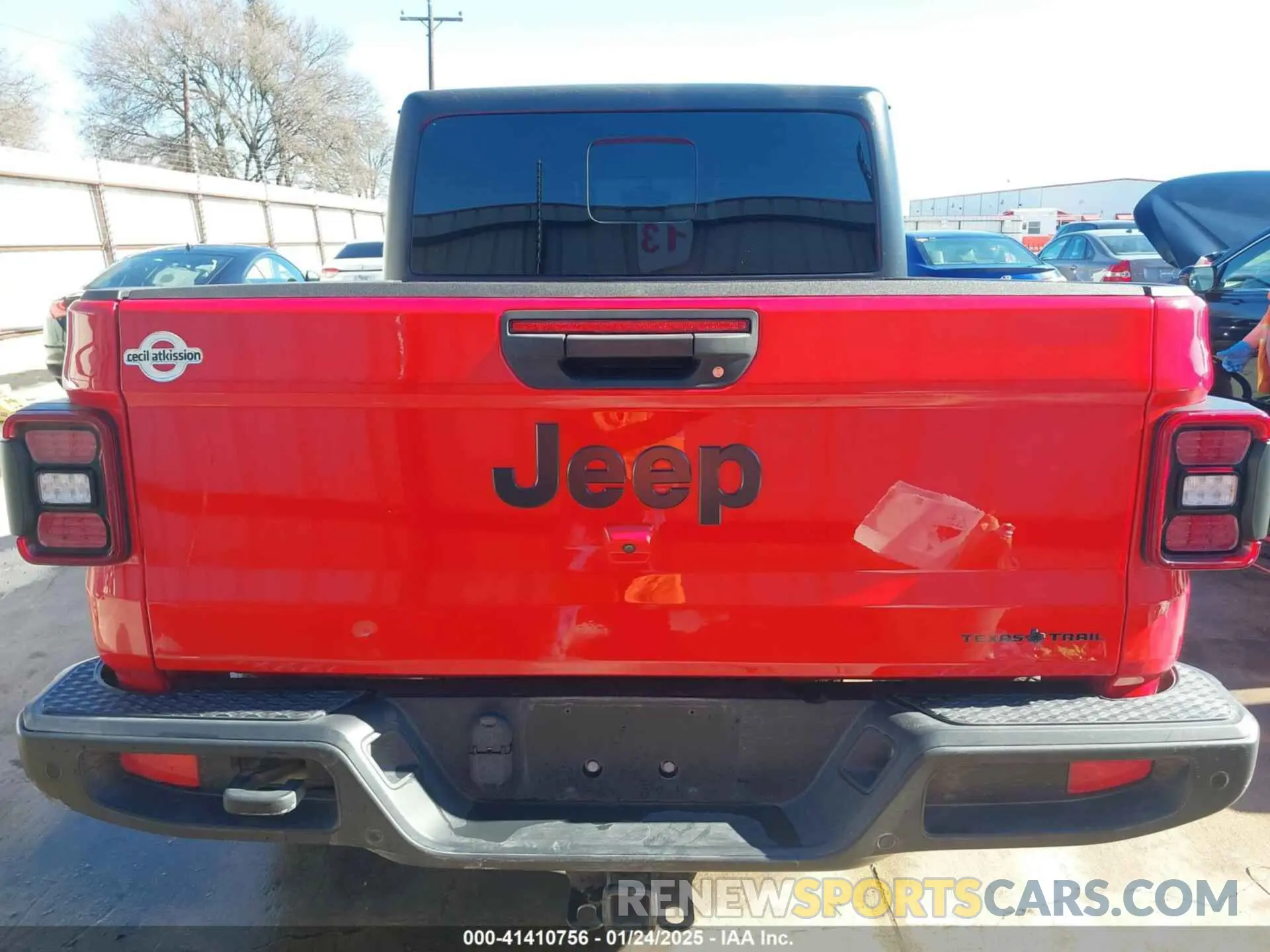 16 Photograph of a damaged car 1C6HJTAG7ML609661 JEEP GLADIATOR 2021