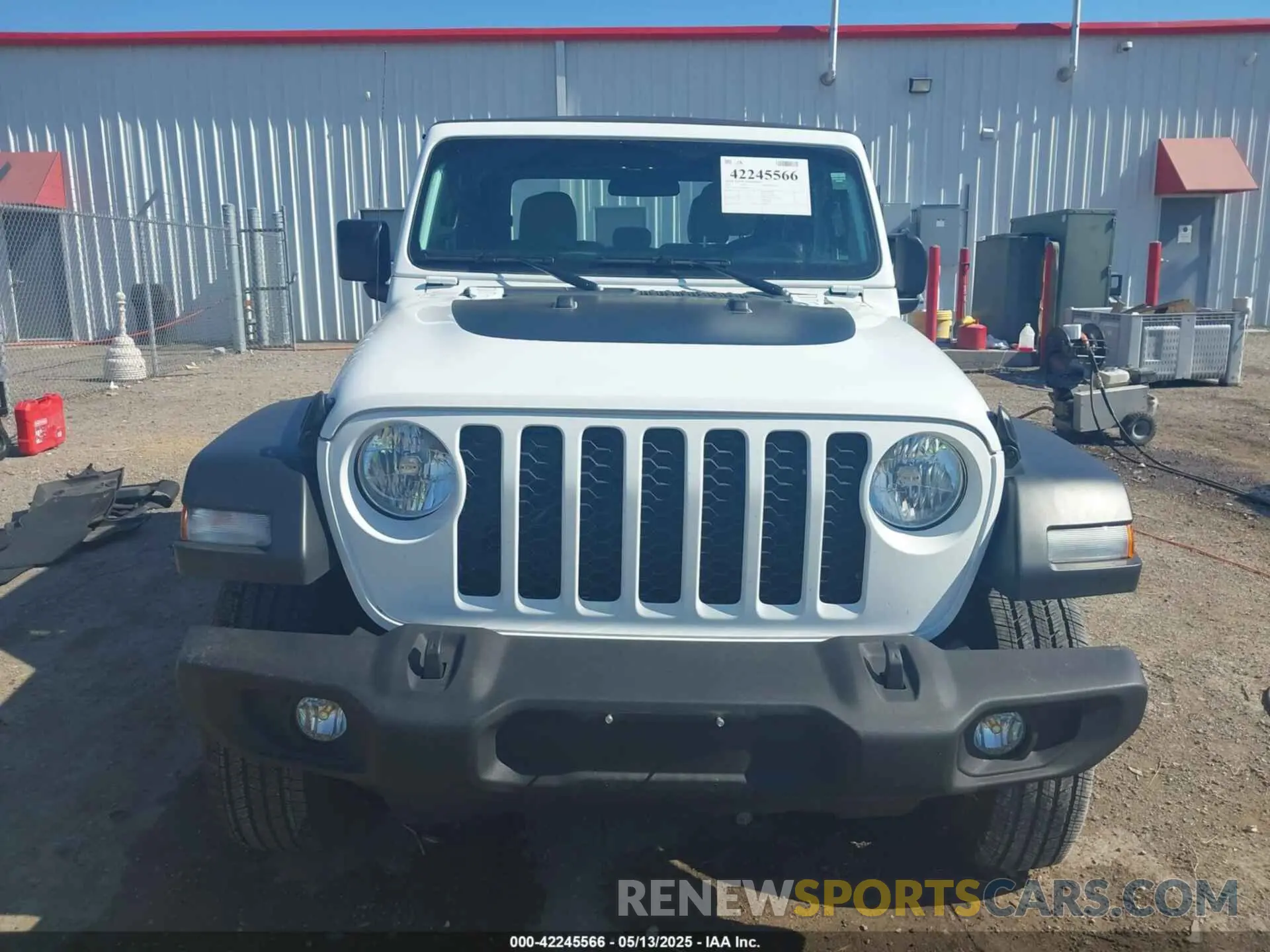 12 Photograph of a damaged car 1C6HJTAG7ML623561 JEEP GLADIATOR 2021
