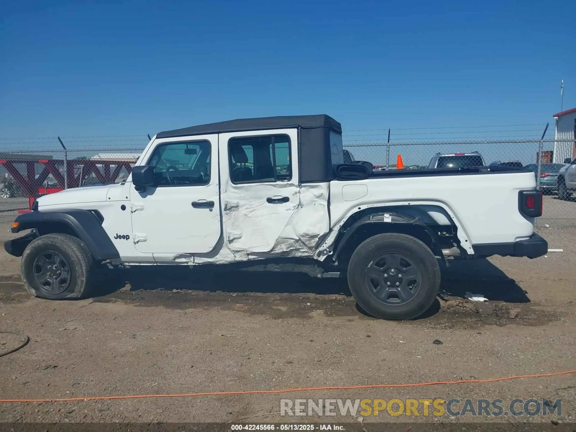 14 Photograph of a damaged car 1C6HJTAG7ML623561 JEEP GLADIATOR 2021