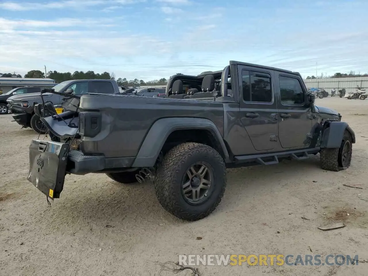 3 Photograph of a damaged car 1C6HJTAG8ML519743 JEEP GLADIATOR 2021