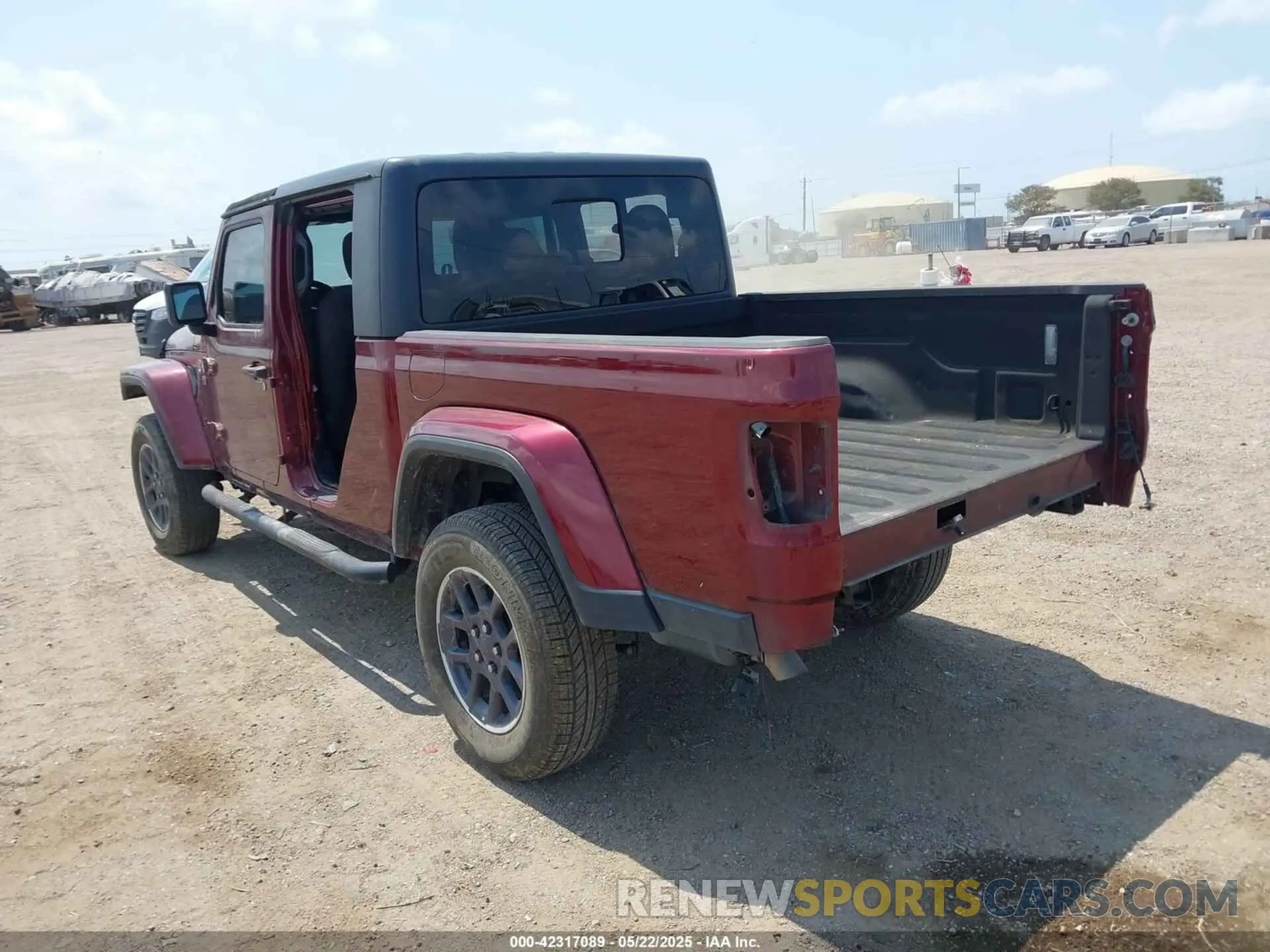3 Photograph of a damaged car 1C6HJTAG8ML542343 JEEP GLADIATOR 2021