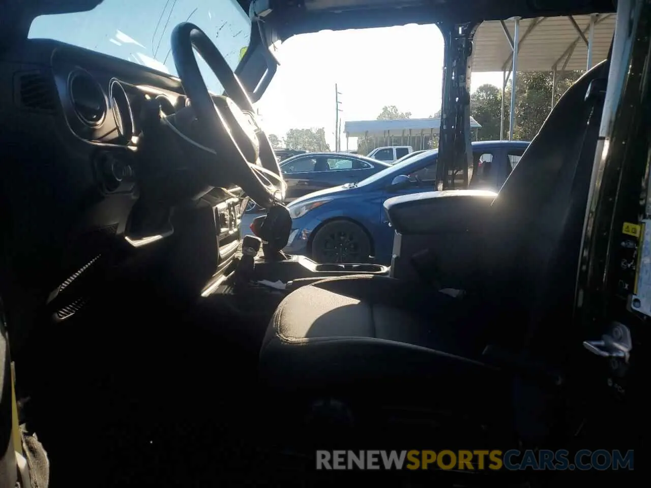 7 Photograph of a damaged car 1C6HJTAG8ML592059 JEEP GLADIATOR 2021