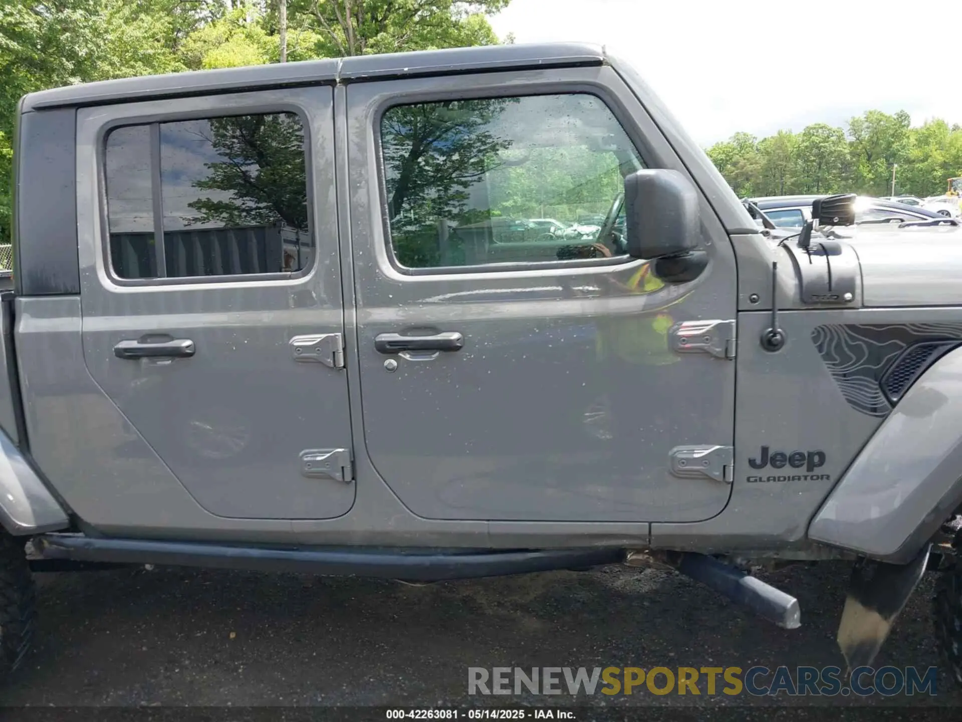 13 Photograph of a damaged car 1C6HJTAG9ML523090 JEEP GLADIATOR 2021