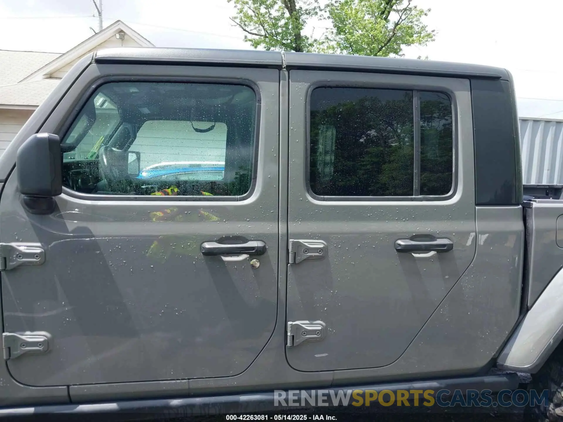 14 Photograph of a damaged car 1C6HJTAG9ML523090 JEEP GLADIATOR 2021