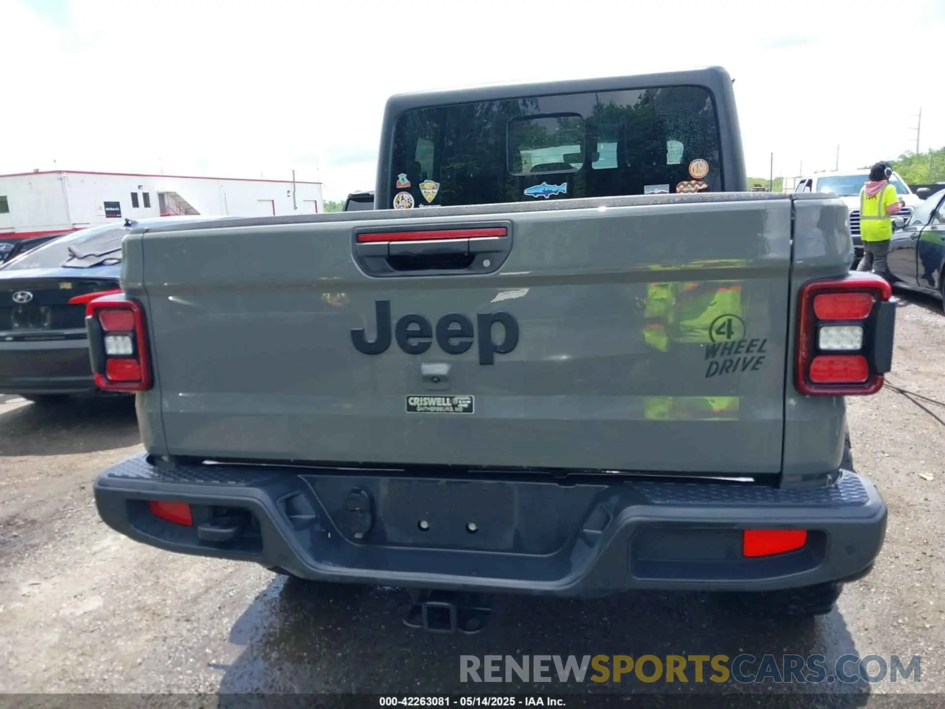 16 Photograph of a damaged car 1C6HJTAG9ML523090 JEEP GLADIATOR 2021