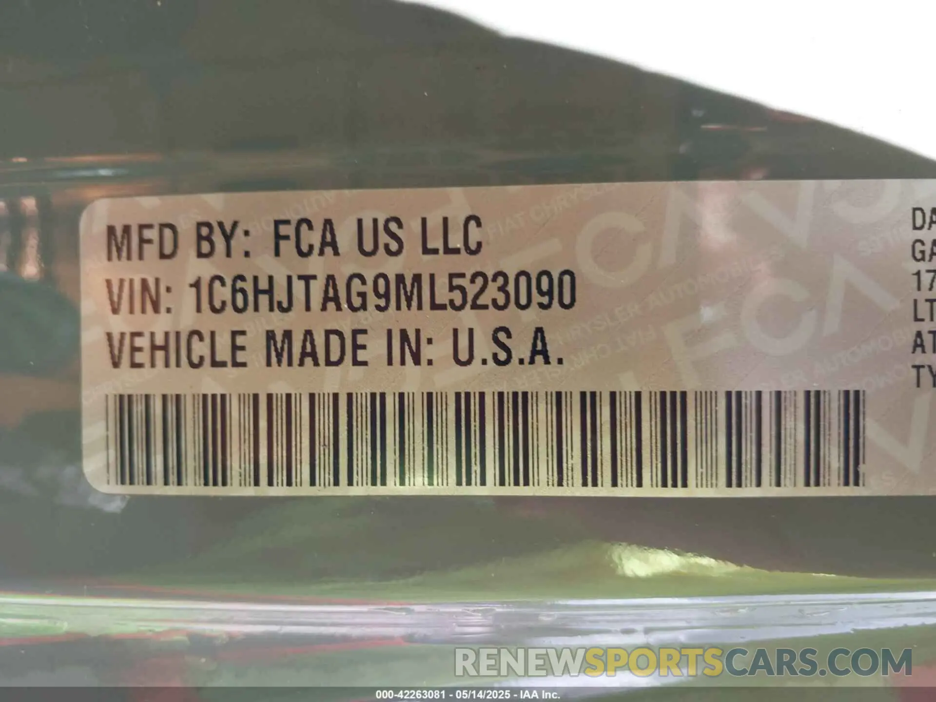9 Photograph of a damaged car 1C6HJTAG9ML523090 JEEP GLADIATOR 2021