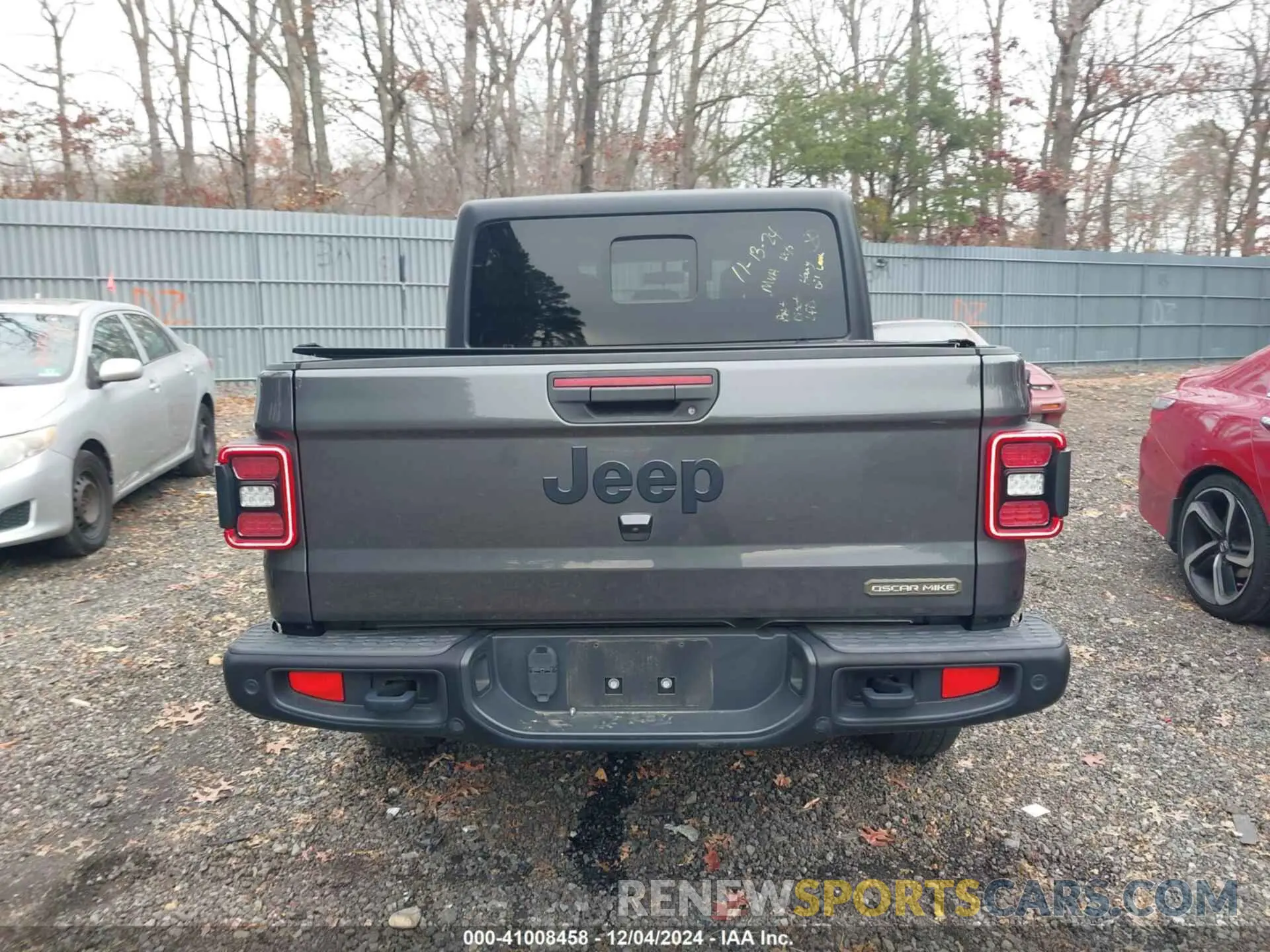 16 Photograph of a damaged car 1C6HJTAG9ML596170 JEEP GLADIATOR 2021