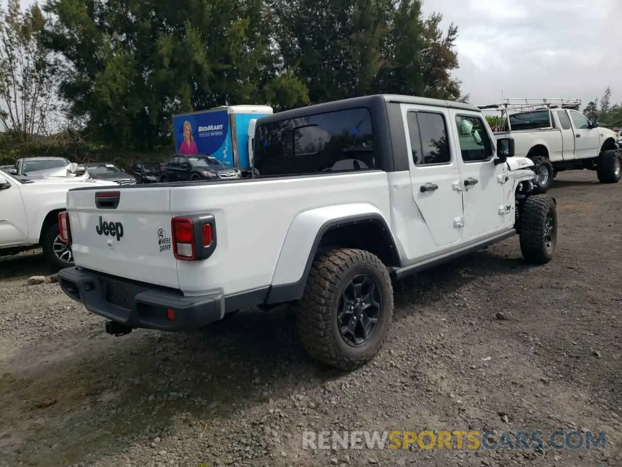 3 Photograph of a damaged car 1C6HJTAG9ML617423 JEEP GLADIATOR 2021