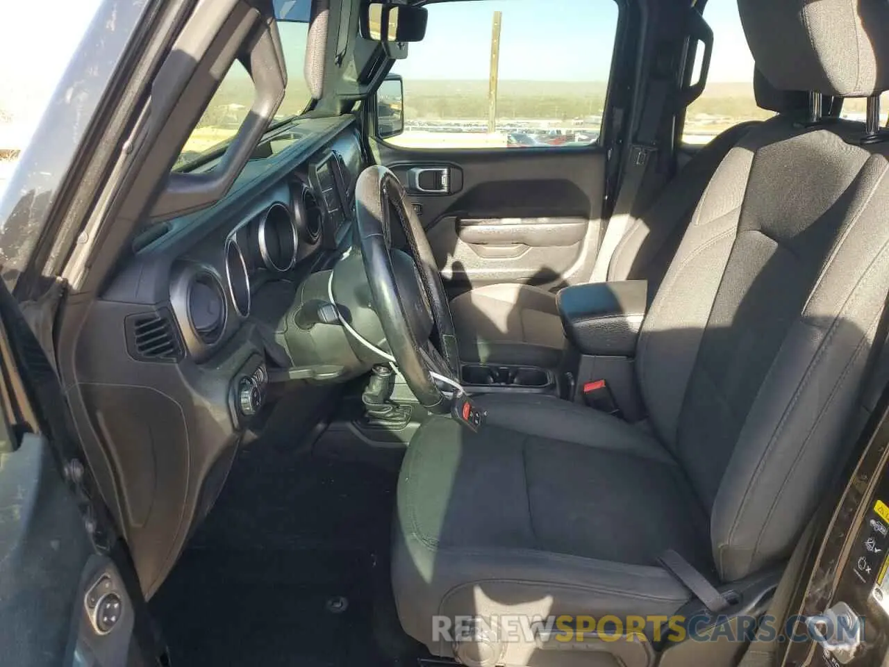 7 Photograph of a damaged car 1C6HJTAGXML512387 JEEP GLADIATOR 2021