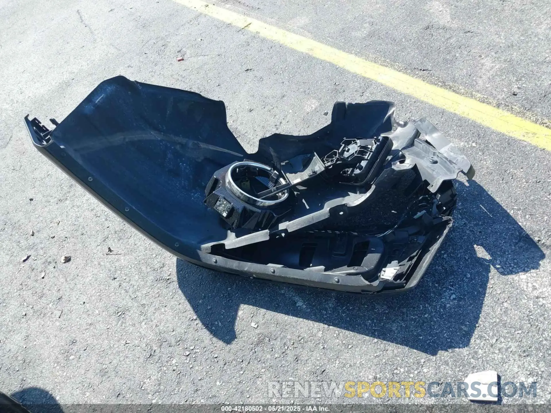 11 Photograph of a damaged car 1C6HJTAGXML613431 JEEP GLADIATOR 2021