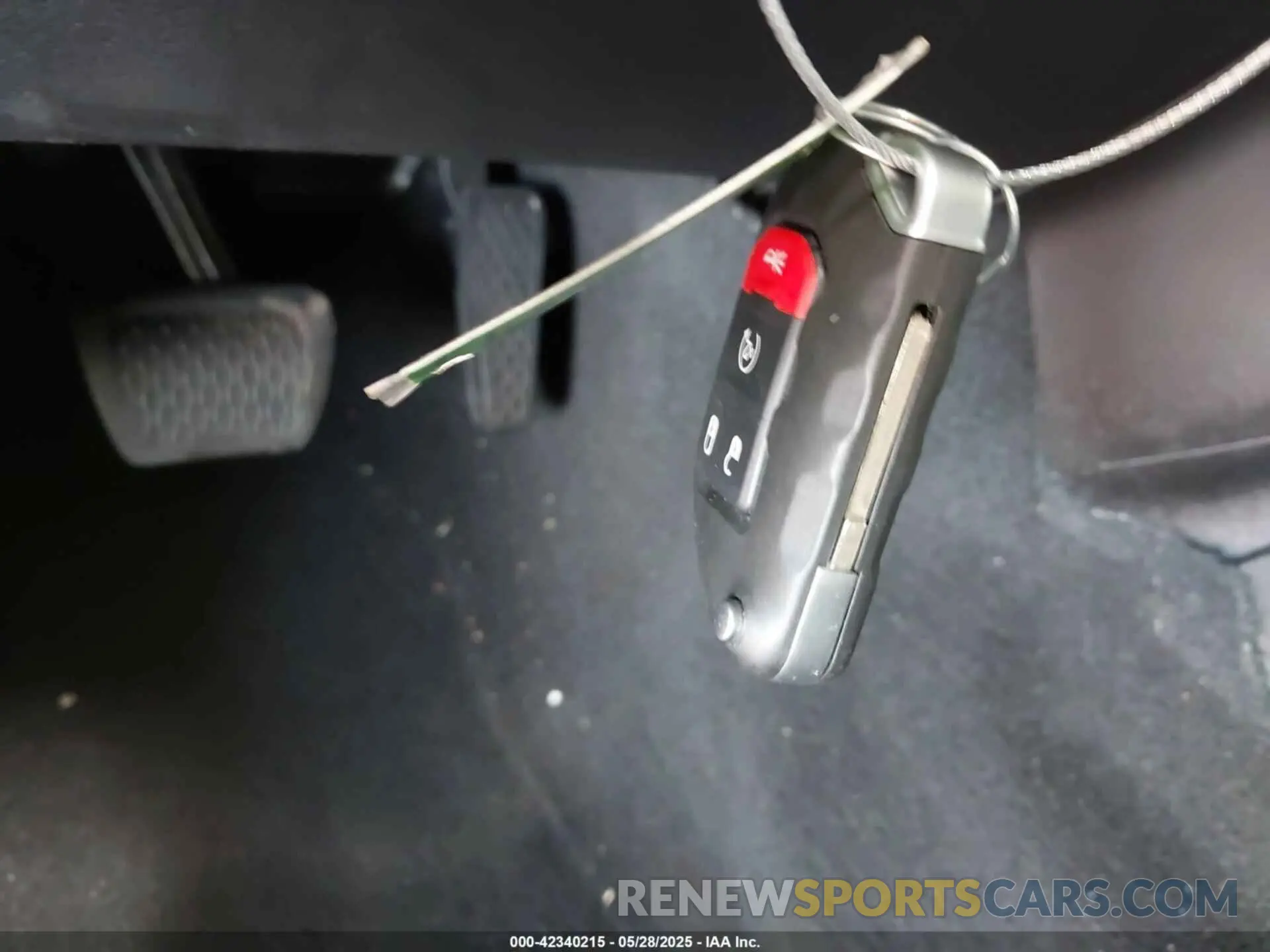 11 Photograph of a damaged car 1C6HJTFG0ML621997 JEEP GLADIATOR 2021