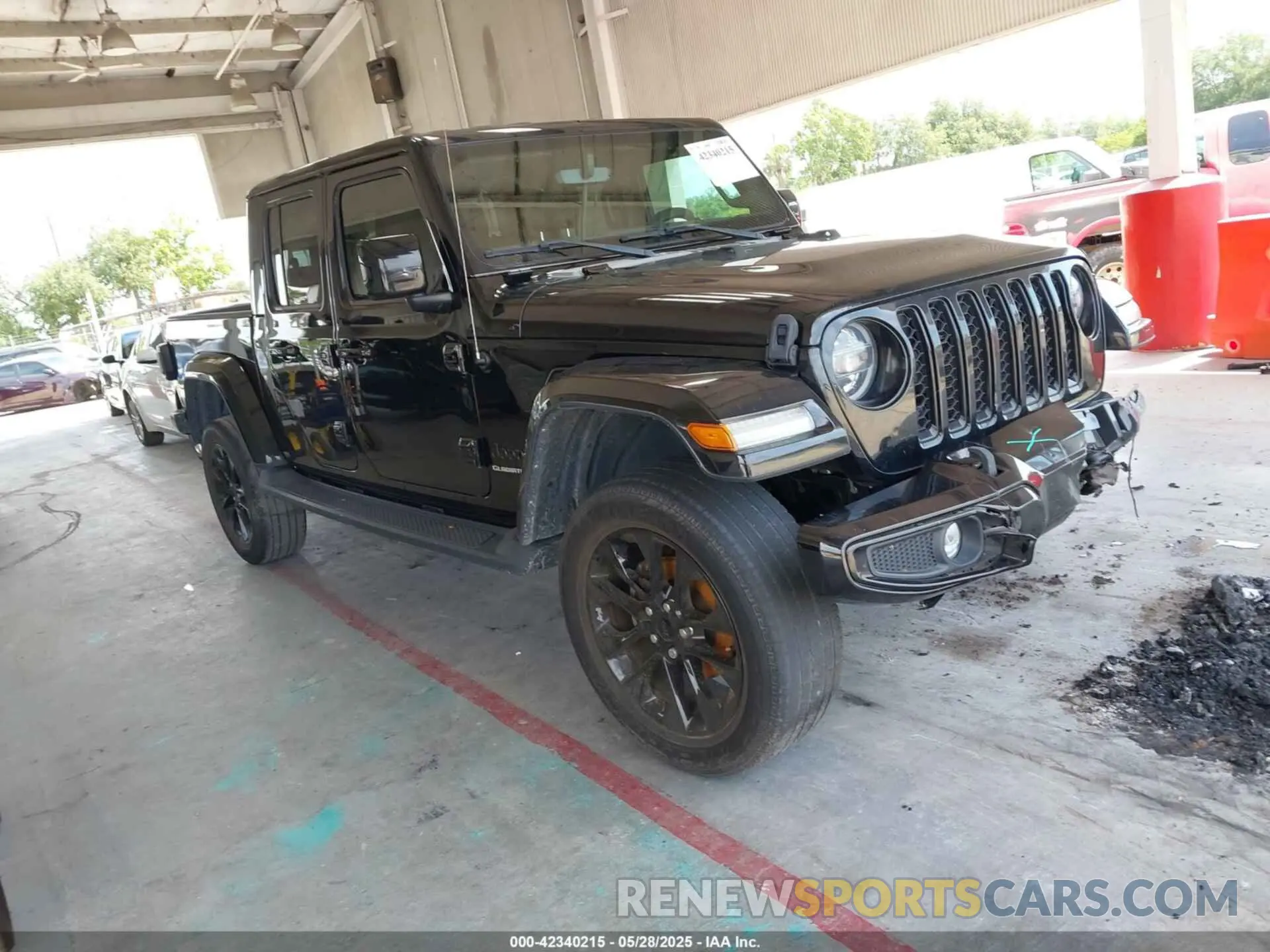 13 Photograph of a damaged car 1C6HJTFG0ML621997 JEEP GLADIATOR 2021