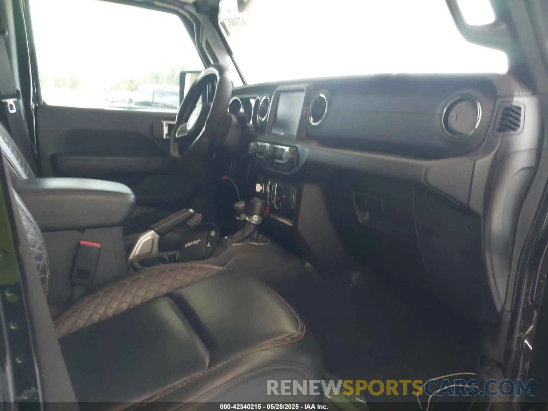 5 Photograph of a damaged car 1C6HJTFG0ML621997 JEEP GLADIATOR 2021