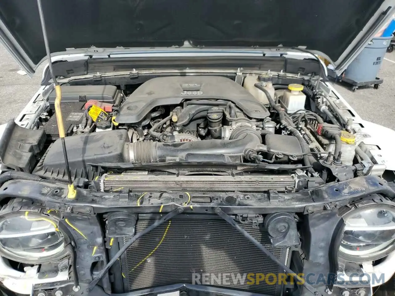 11 Photograph of a damaged car 1C6HJTFG2ML566243 JEEP GLADIATOR 2021