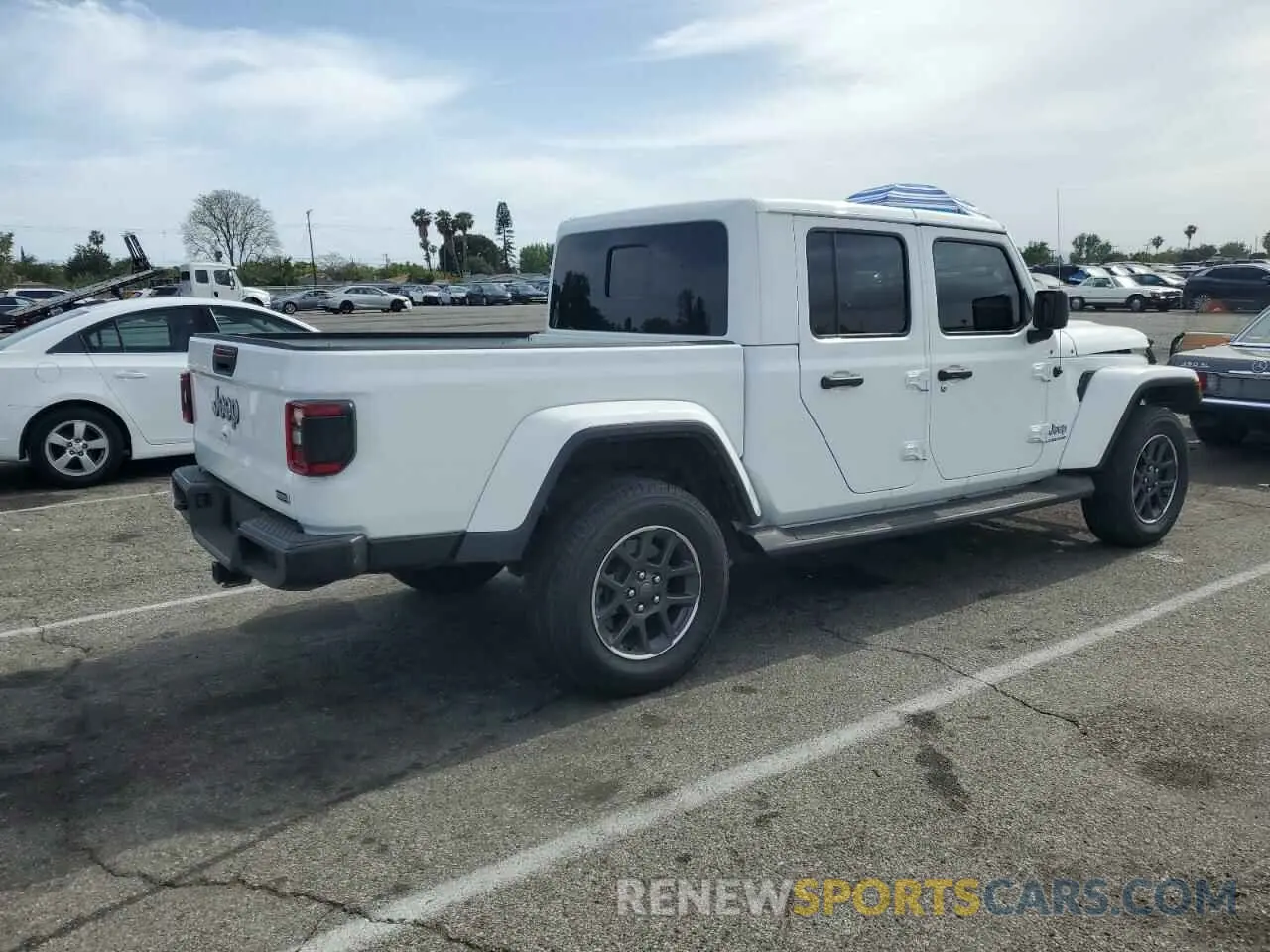 3 Photograph of a damaged car 1C6HJTFG2ML566243 JEEP GLADIATOR 2021