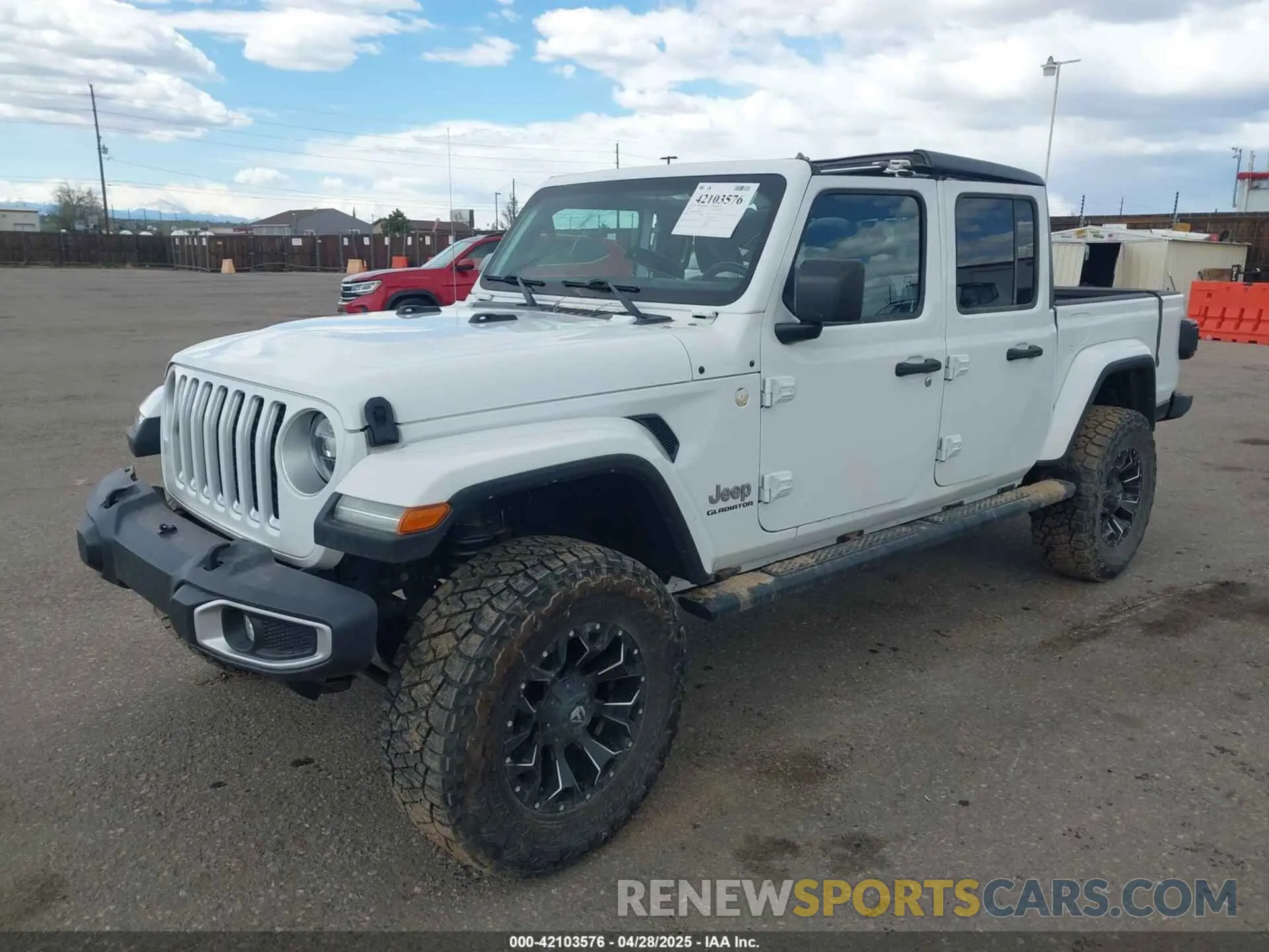 2 Photograph of a damaged car 1C6HJTFG2ML567988 JEEP GLADIATOR 2021