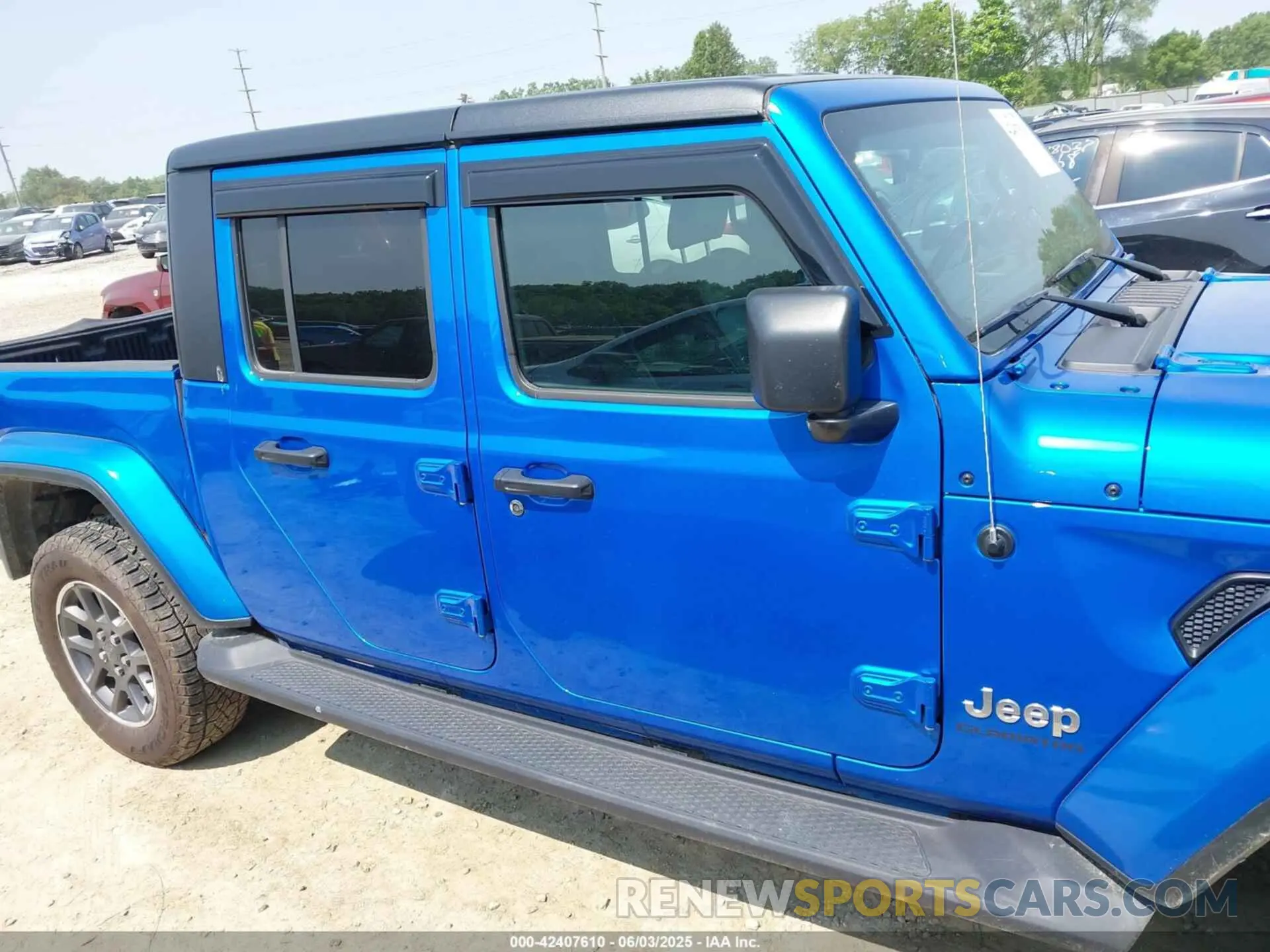 13 Photograph of a damaged car 1C6HJTFG2ML617322 JEEP GLADIATOR 2021
