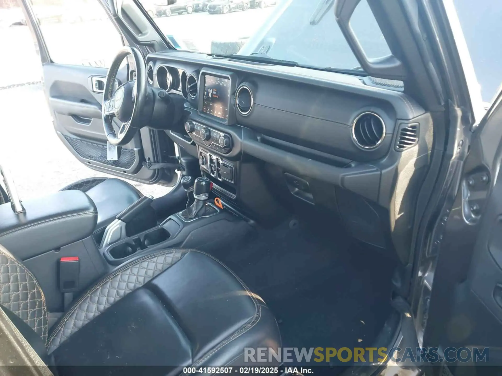 5 Photograph of a damaged car 1C6HJTFG3ML565828 JEEP GLADIATOR 2021