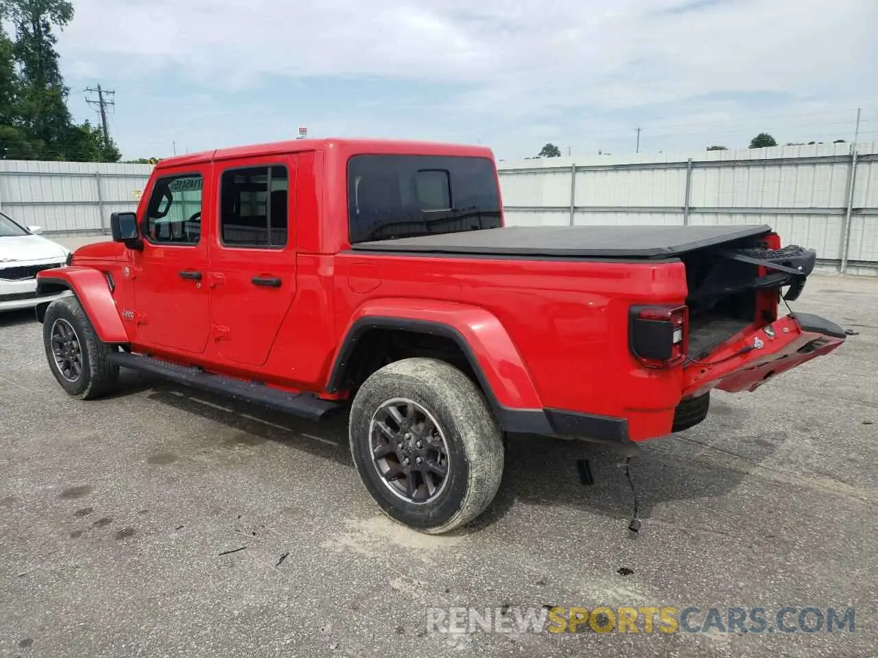 2 Photograph of a damaged car 1C6HJTFG4ML579074 JEEP GLADIATOR 2021