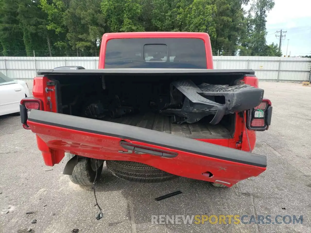 6 Photograph of a damaged car 1C6HJTFG4ML579074 JEEP GLADIATOR 2021