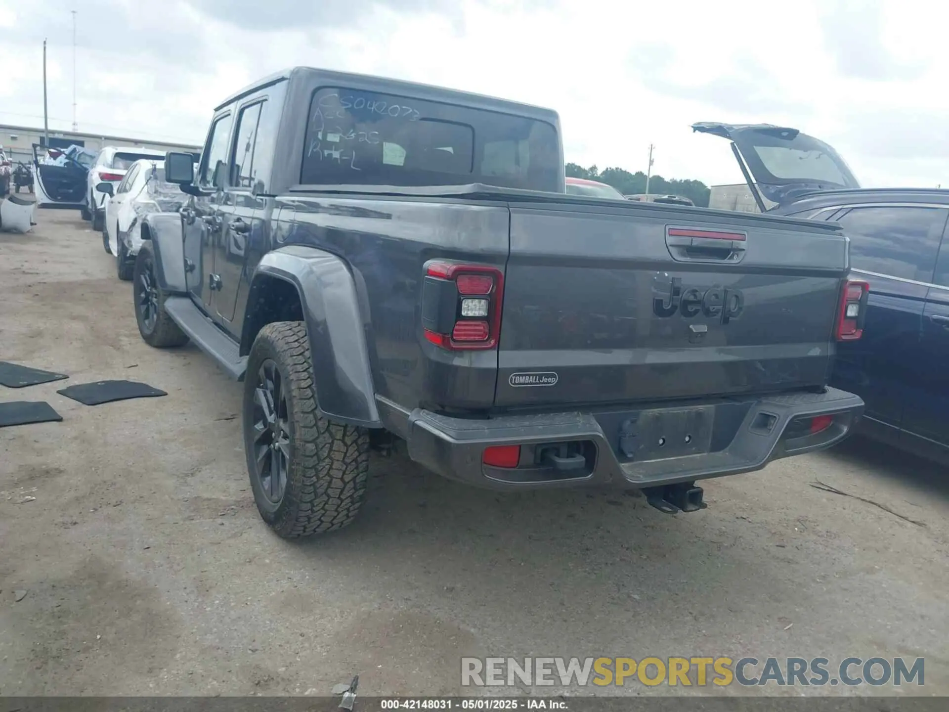 3 Photograph of a damaged car 1C6HJTFG4ML617175 JEEP GLADIATOR 2021