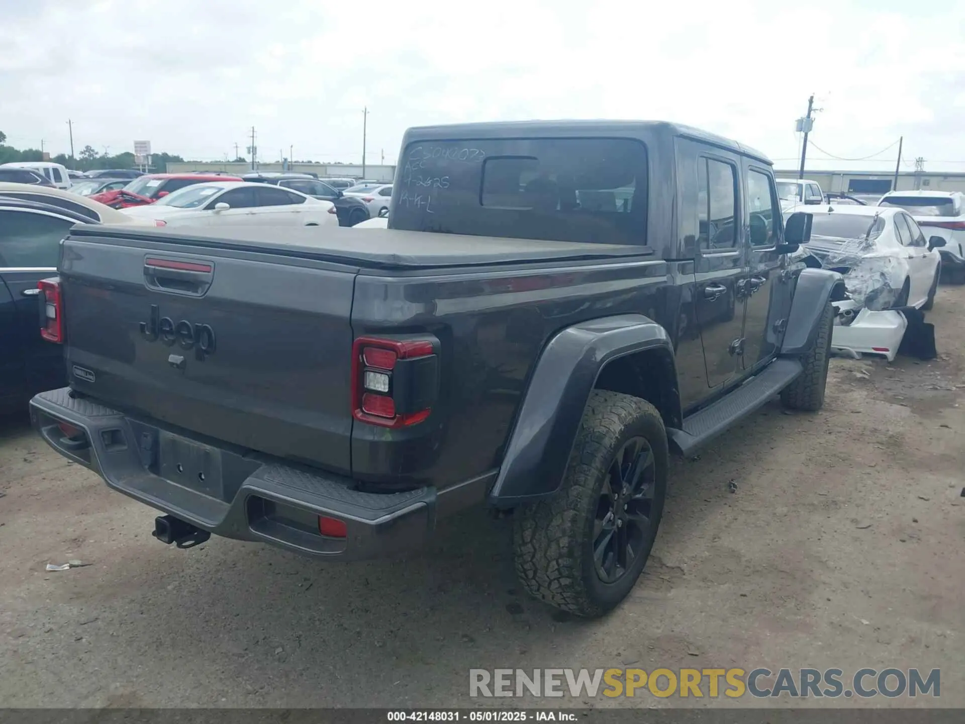 4 Photograph of a damaged car 1C6HJTFG4ML617175 JEEP GLADIATOR 2021