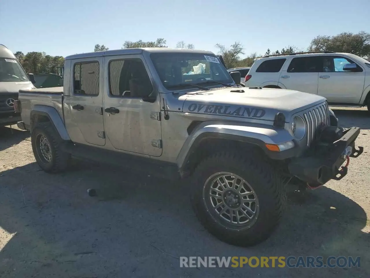 4 Photograph of a damaged car 1C6HJTFG7ML553116 JEEP GLADIATOR 2021