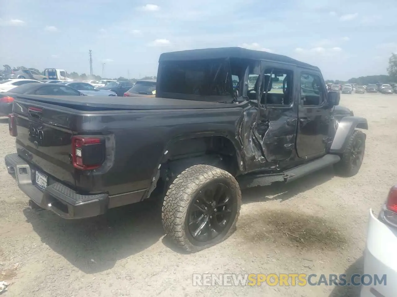 3 Photograph of a damaged car 1C6HJTFG7ML579232 JEEP GLADIATOR 2021
