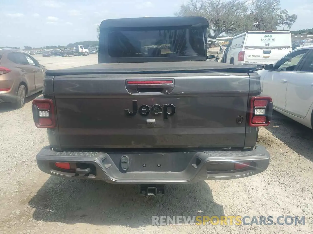6 Photograph of a damaged car 1C6HJTFG7ML579232 JEEP GLADIATOR 2021