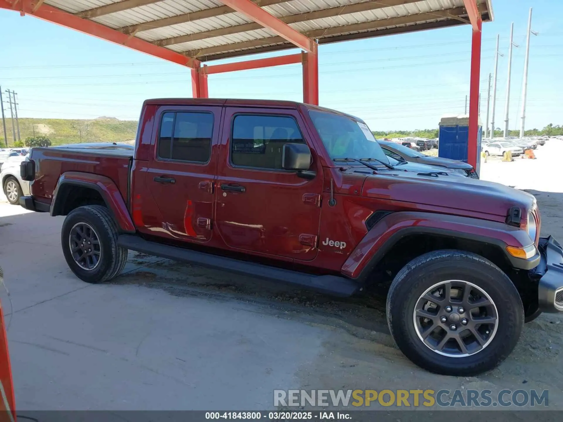 13 Photograph of a damaged car 1C6HJTFGXML553983 JEEP GLADIATOR 2021