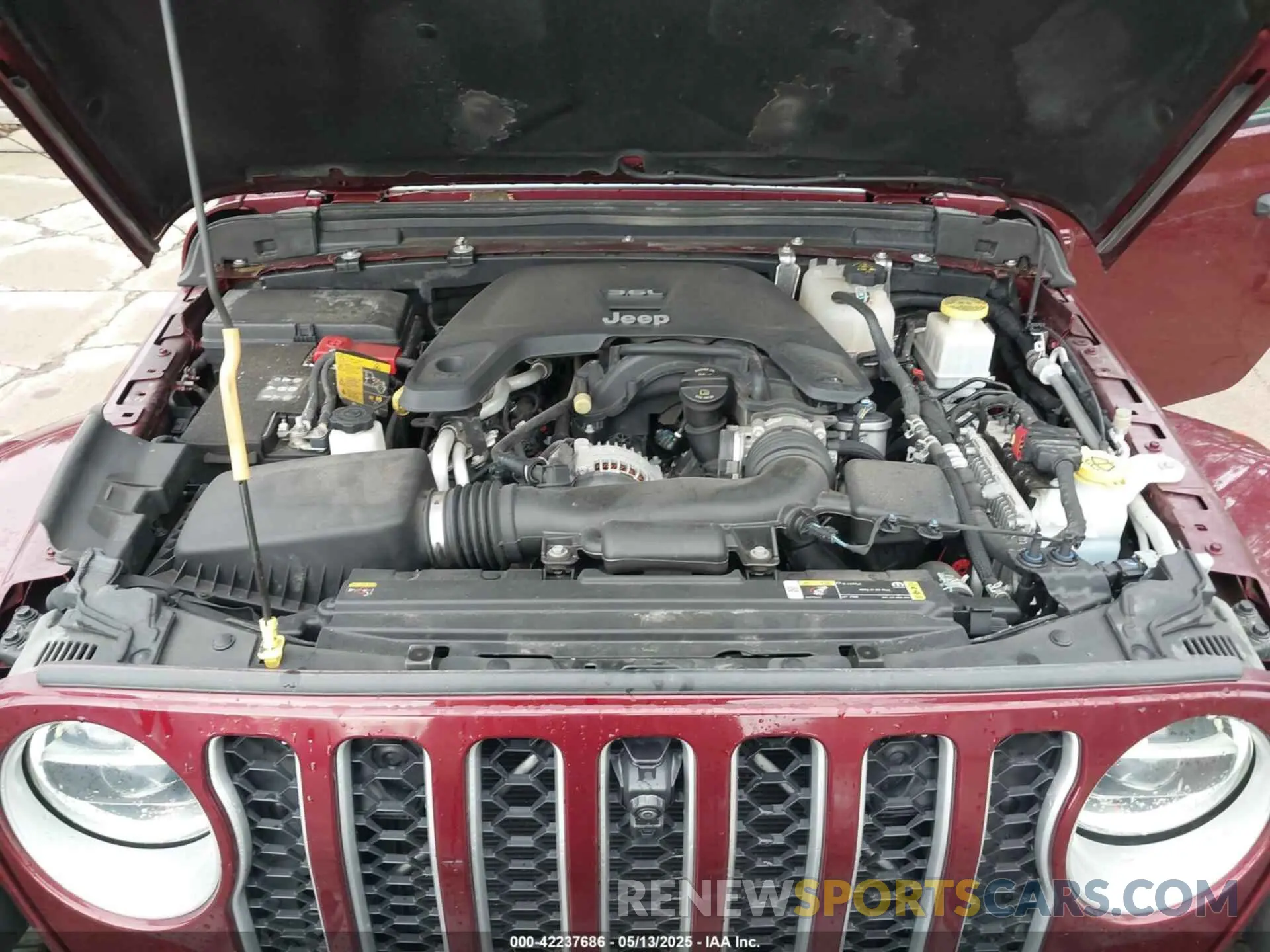 10 Photograph of a damaged car 1C6HJTFGXML555622 JEEP GLADIATOR 2021