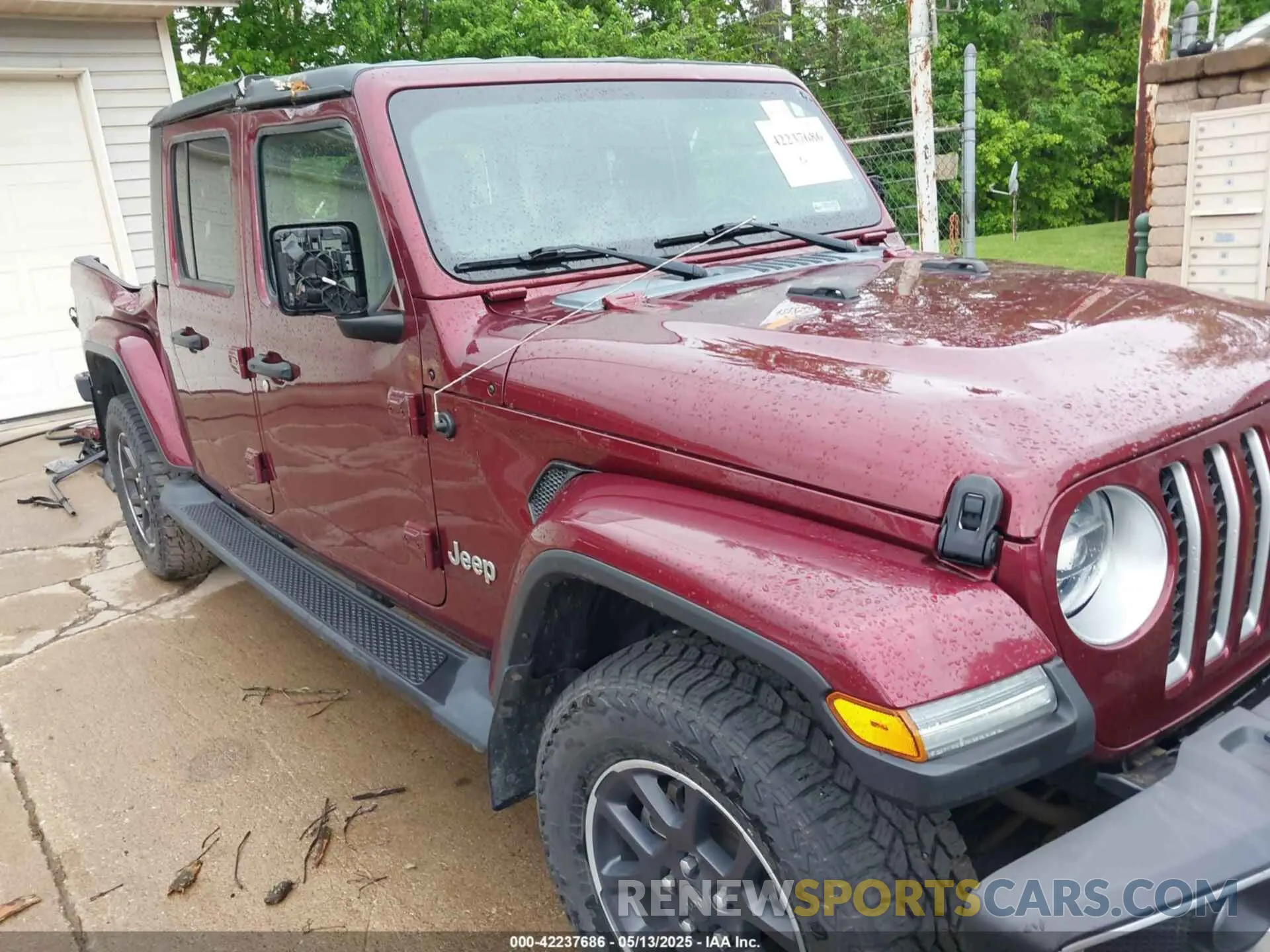 20 Photograph of a damaged car 1C6HJTFGXML555622 JEEP GLADIATOR 2021